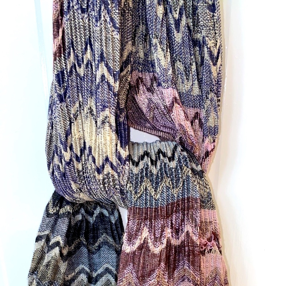 Apt. 9 pleated rayon multi colored scarf/wrap. Black, gray , plum, with fringe. - Picture 1 of 11